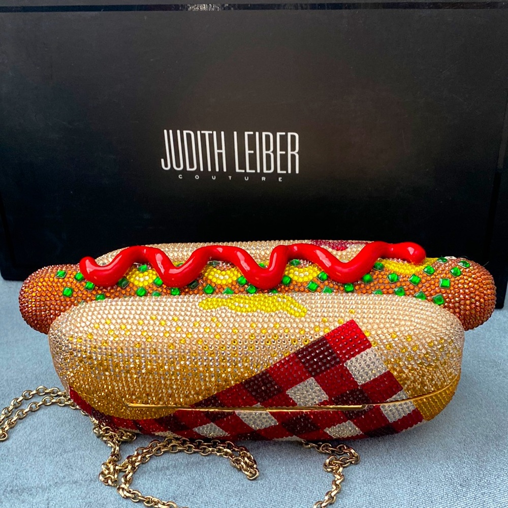 Stunning Judith Leiber Hotdog bag ❣️✨🌭 $5995 retail! Don’t miss out! 🤩